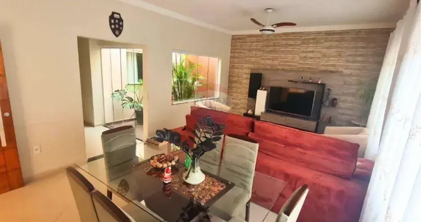 Casa para venda em Jardim Bertanha de 162.00m² com 3 Quartos, 1 Suite e 3 Garagens