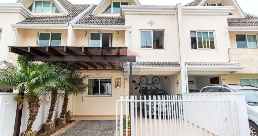 Sobrado para venda em Orleans de 126.00m² com 3 Quartos, 1 Suite e 3 Garagens