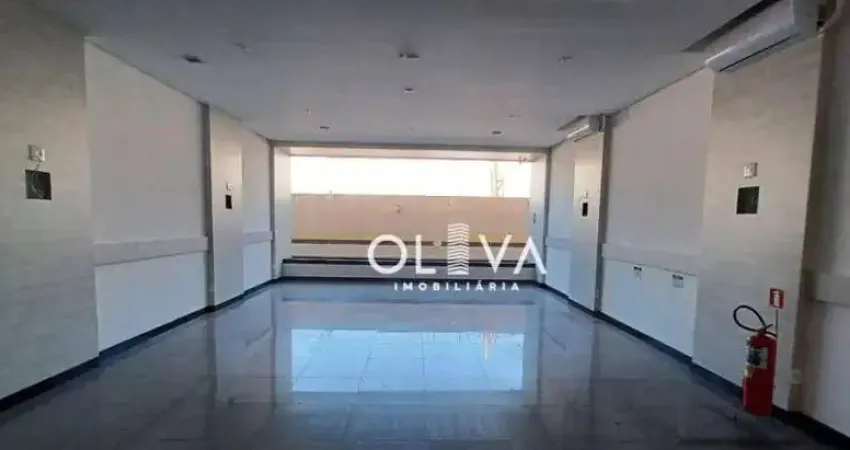 Sala Comercial para venda em Conjunto Habitacional Costa Do Sol de 1479.00m² com 18 Garagens