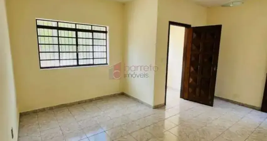 Casa para venda em Vila Vianelo de 210.00m² com 2 Quartos, 1 Suite e 3 Garagens