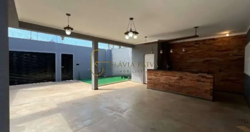 Casa para venda em Residencial Flórida de 168.00m² com 3 Quartos, 2 Suites e 4 Garagens