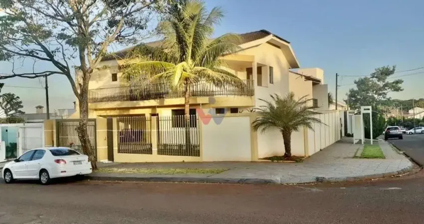 Sobrado para venda em Jardim Itália de 387.00m² com 7 Quartos, 2 Suites e 3 Garagens