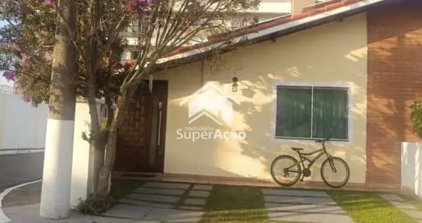 Casa de Condomínio para venda em Jardim Adriana de 120.00m² com 2 Quartos, 1 Suite e 2 Garagens