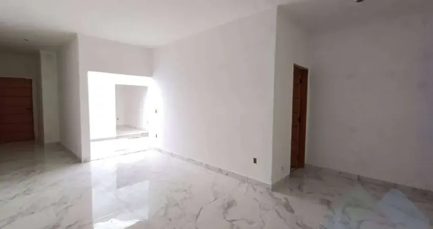 Casa para venda em Residencial Lívia de 165.00m² com 3 Quartos, 1 Suite e 2 Garagens