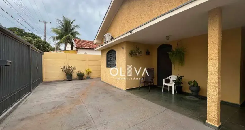 Casa para venda em Jardim Santa Catarina de 220.00m² com 2 Quartos e 2 Garagens