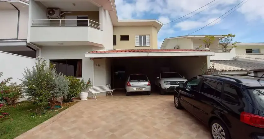 Casa para venda em Esplanada Independência de 300.00m² com 4 Quartos, 3 Suites e 5 Garagens