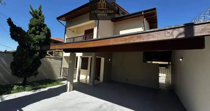 Sobrado para venda em Vila São Judas Tadeu de 275.00m² com 3 Quartos, 1 Suite e 4 Garagens