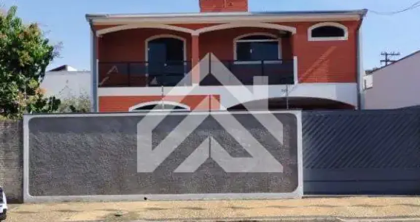 Sobrado para venda em Vila Operária de 245.00m² com 3 Quartos e 1 Garagem