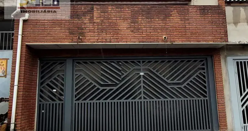 Sobrado para venda em Fazenda Da Juta de 230.00m² com 4 Quartos, 1 Suite e 2 Garagens