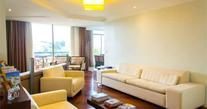 Apartamento para venda em Vila Gilda de 248.00m² com 3 Quartos, 2 Suites e 3 Garagens