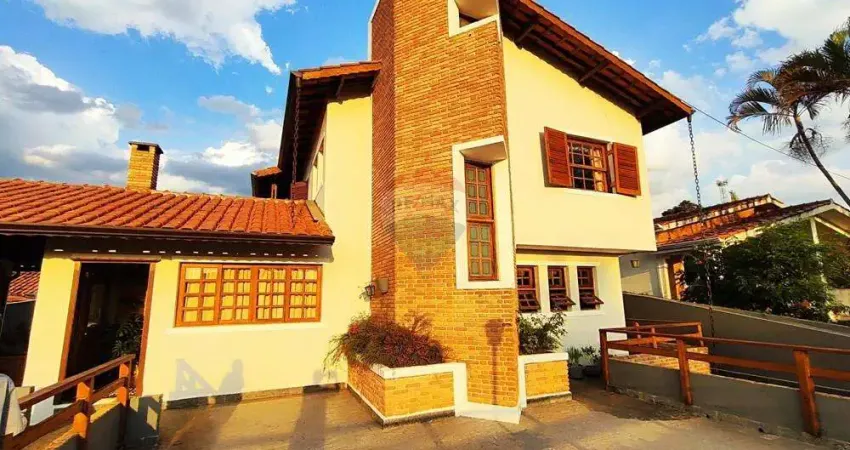 Casa para alugar em Jardim Paulista de 350.00m² com 4 Quartos, 2 Suites e 6 Garagens