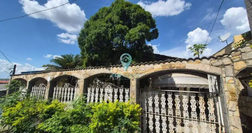 Casa para venda em Vila Dálmatas de 250.00m² com 3 Quartos, 2 Suites e 4 Garagens