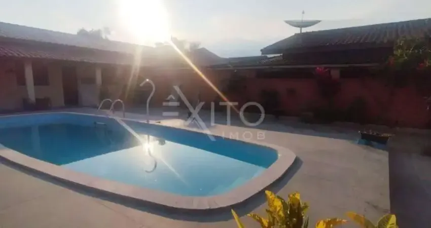 Casa para venda em Maitinga de 207.00m² com 2 Quartos, 1 Suite e 1 Garagem