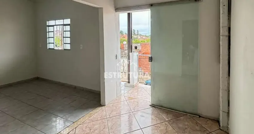 Casa para alugar em Jardim Das Paineiras de 50.00m² com 2 Quartos e 1 Suite