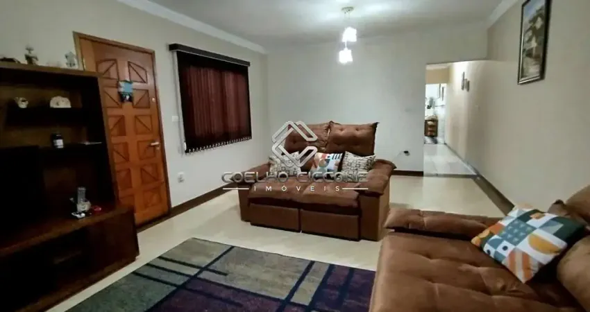 Sobrado para venda em Sítio Da Figueira de 190.00m² com 4 Quartos, 1 Suite e 2 Garagens