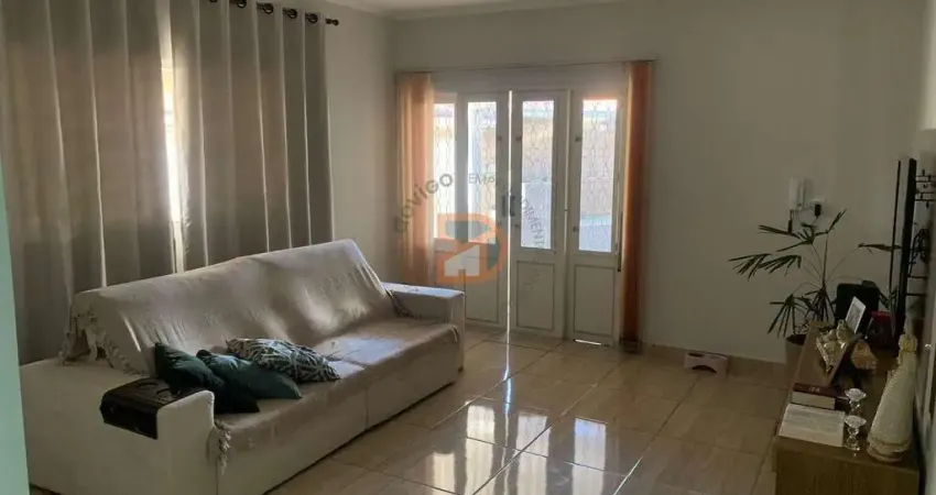 Casa para venda em Jardim Maria Bonati Bordignon de 235.00m² com 3 Quartos, 1 Suite e 2 Garagens