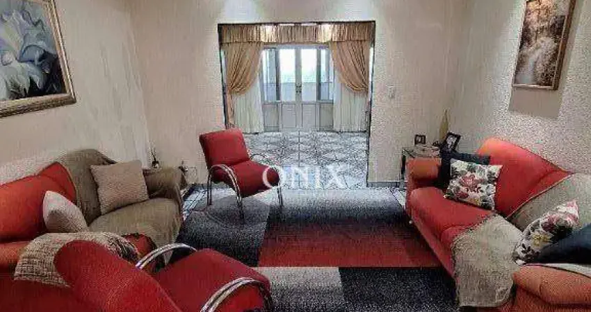 Casa para venda em Jardim Marica de 372.00m² com 3 Quartos, 3 Suites e 4 Garagens