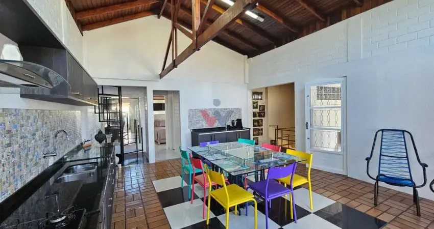 Casa para venda em Fazenda Velha de 169.00m² com 2 Quartos, 1 Suite e 3 Garagens