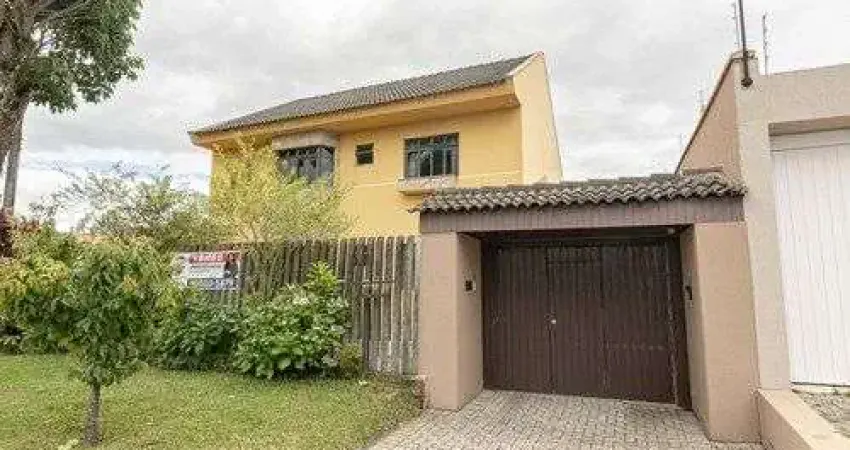 Sobrado para venda em Fanny de 226.00m² com 4 Quartos, 1 Suite e 6 Garagens