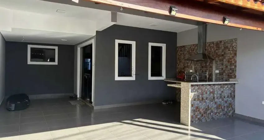 Casa para venda em Jardim São Guilherme de 161.80m² com 3 Quartos, 1 Suite e 3 Garagens