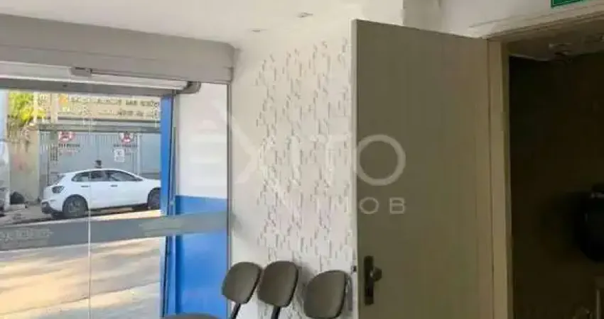 Sala Comercial para venda em Centro de 333.00m² com 4 Quartos e 5 Garagens