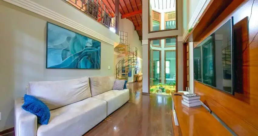 Casa para venda em Centro de 339.00m² com 4 Quartos, 4 Suites e 4 Garagens