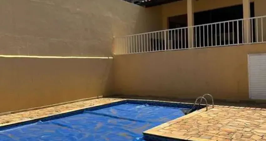 Casa para venda em Jardim Valença de 242.00m² com 3 Quartos, 1 Suite e 4 Garagens