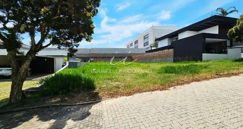 Terreno para venda em Cachoeira de 800.00m² com 5 Quartos, 4 Suites e 10 Garagens