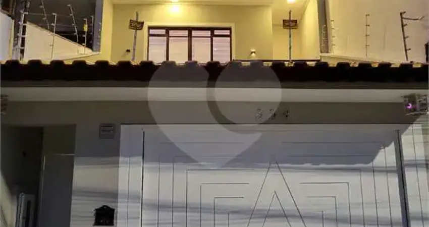 Sobrado para venda e aluguel em Jardim Las Vegas de 250.00m² com 2 Quartos, 1 Suite e 8 Garagens