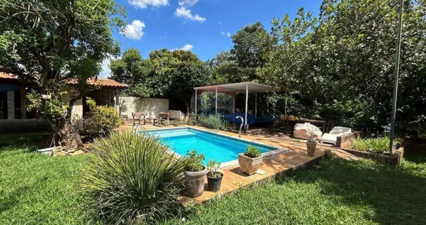 Chácara para venda em Recanto Do Guaraparí de 200.00m² com 2 Quartos, 1 Suite e 5 Garagens