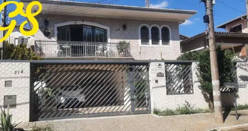 Casa para venda em Jardim Chapadão de 220.00m² com 4 Quartos, 2 Suites e 4 Garagens