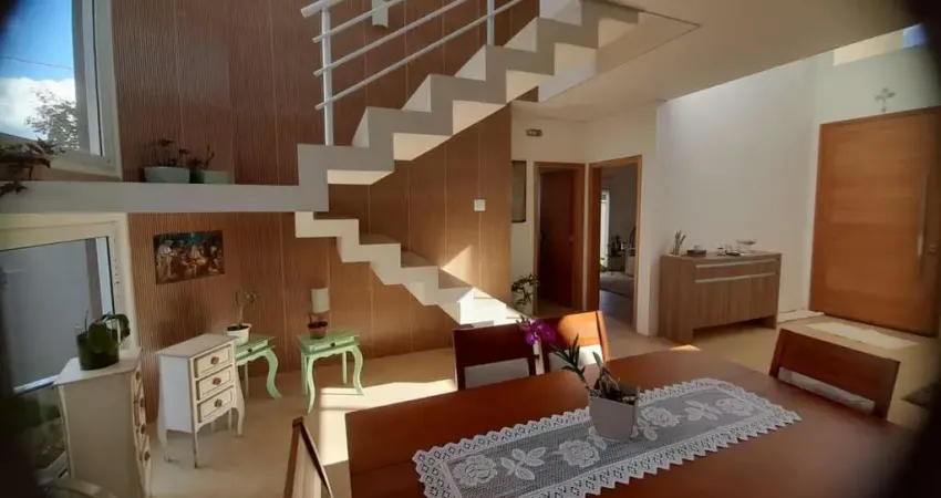 Sobrado para venda em Residencial Terras Da Estância de 195.00m² com 3 Quartos, 3 Suites e 4 Garagens
