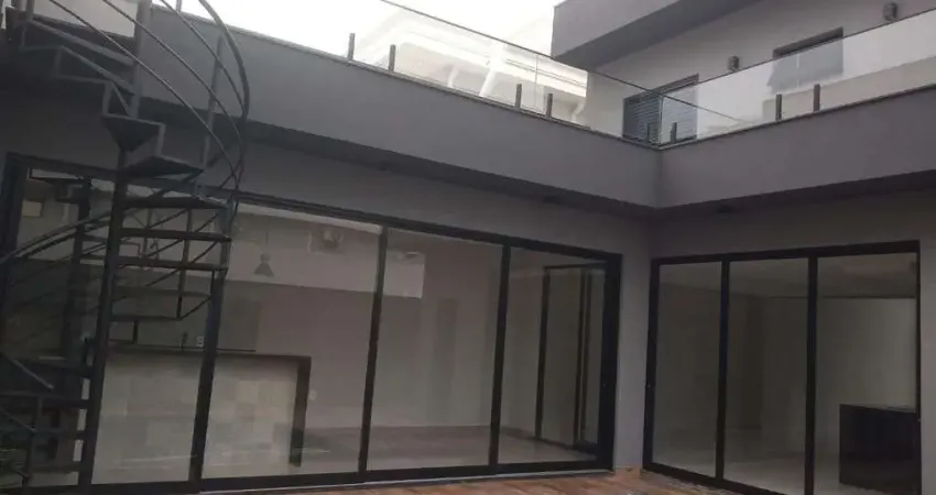 Sobrado para venda em Residencial Jardim Do Jatobá de 260.00m² com 3 Quartos, 1 Suite e 4 Garagens