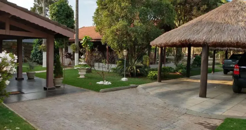 Casa para venda e aluguel em Morumbi de 372.00m² com 3 Quartos, 1 Suite e 8 Garagens