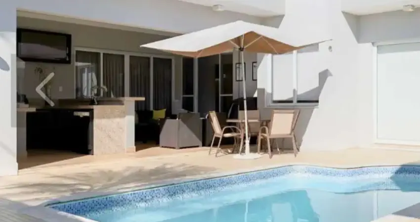 Casa de Condomínio para venda em Condomínio Beira Da Mata de 248.00m² com 4 Quartos, 3 Suites e 4 Garagens