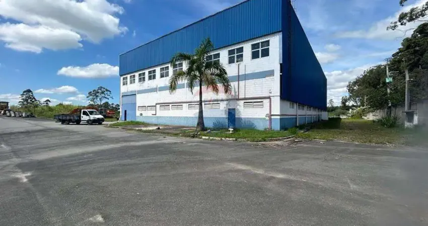 Galpão / Depósito / Armazém para alugar em Taboão de 1500.00m² com 10 Garagens