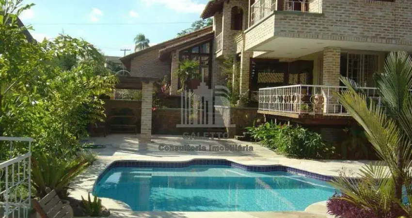 Casa para venda em VILLAGE VISCONDE DE ITAMARACÁ de 600.00m² com 3 Quartos, 3 Suites e 4 Garagens