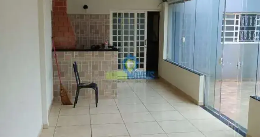 Casa para venda em Conjunto Habitacional Hilda Mandarino de 167.00m² com 4 Quartos, 1 Suite e 2 Garagens