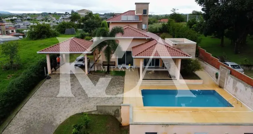 Casa para venda em Medeiros de 1613.00m² com 4 Quartos, 2 Suites e 2 Garagens