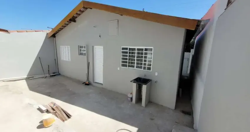 Casa para venda em Vila Perseu Leite De Barros de 135.00m² com 3 Quartos e 1 Garagem