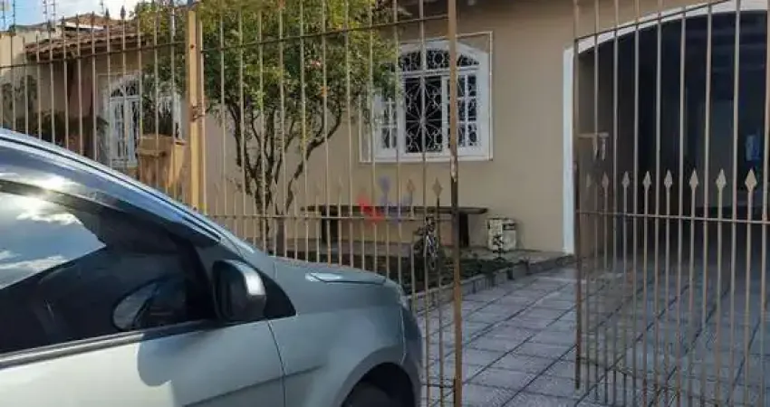 Casa com 3 quartos à venda no Capão Raso, Curitiba