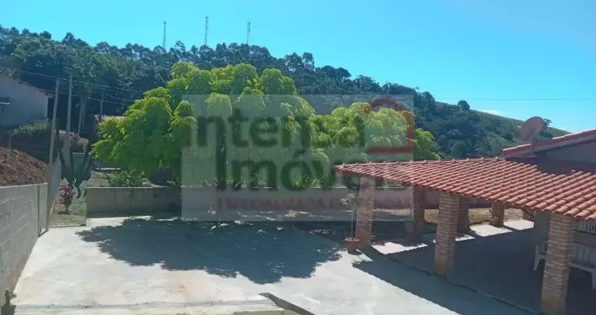 Chácara para venda em Paraibuna de 1300.00m² com 2 Quartos e 2 Garagens