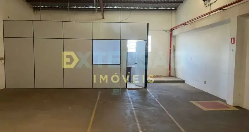 Galpão / Depósito / Armazém para alugar em Vila Carvalho de 590.00m²