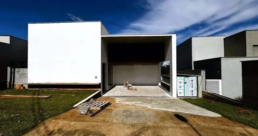 Casa de Condomínio para venda e aluguel em Alphaville de 217.00m² com 3 Quartos, 3 Suites e 4 Garagens