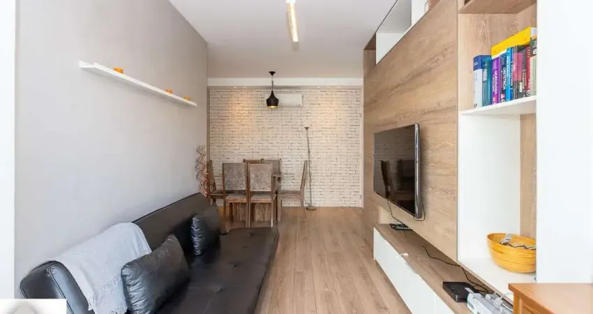 Apartamento para venda em Vila Mariana de 76.00m² com 2 Quartos, 1 Suite e 2 Garagens