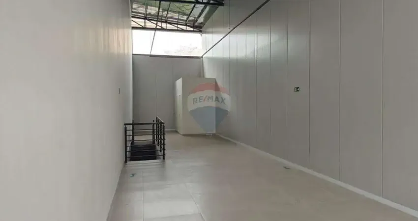 Imóvel Comercial para alugar em Vila Rezende de 121.50m² com 2 Garagens