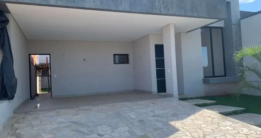 Casa de Condomínio para venda em Condomínio Olivio Franceschini de 145.00m² com 3 Quartos, 2 Suites e 4 Garagens