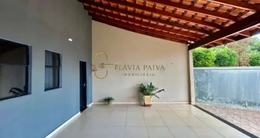 Casa para venda em Ribeirânia de 225.00m² com 3 Quartos, 1 Suite e 4 Garagens