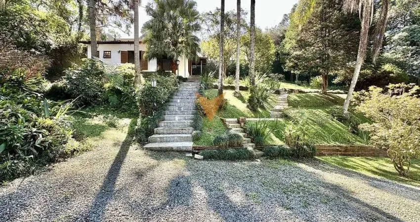 Casa para venda e aluguel em Algarve de 473.35m² com 3 Quartos, 1 Suite e 8 Garagens