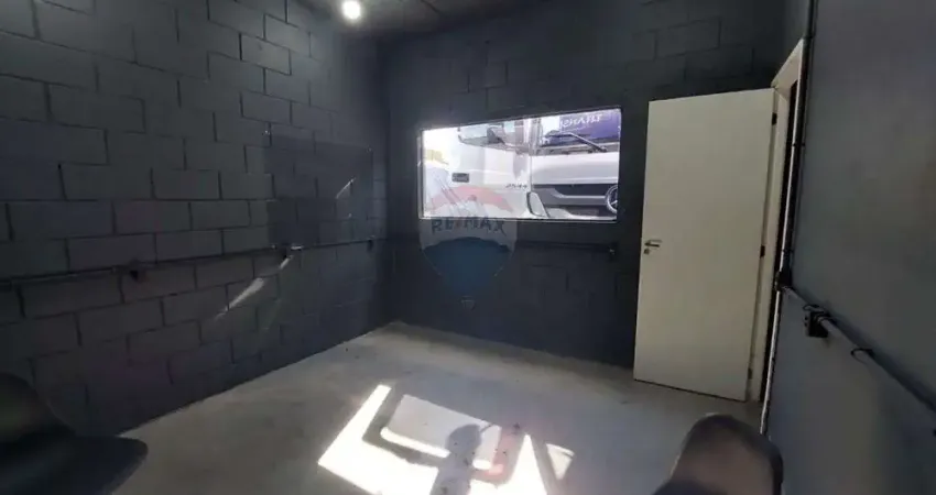 Galpão / Depósito / Armazém para alugar em São Roque Da Chave de 40.00m² com 10 Garagens